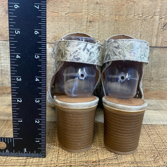 Remonte Sandals Women Size 41 US 10 10.5 Cream Green Leather Perforated Metallic - Picture 9 of 16